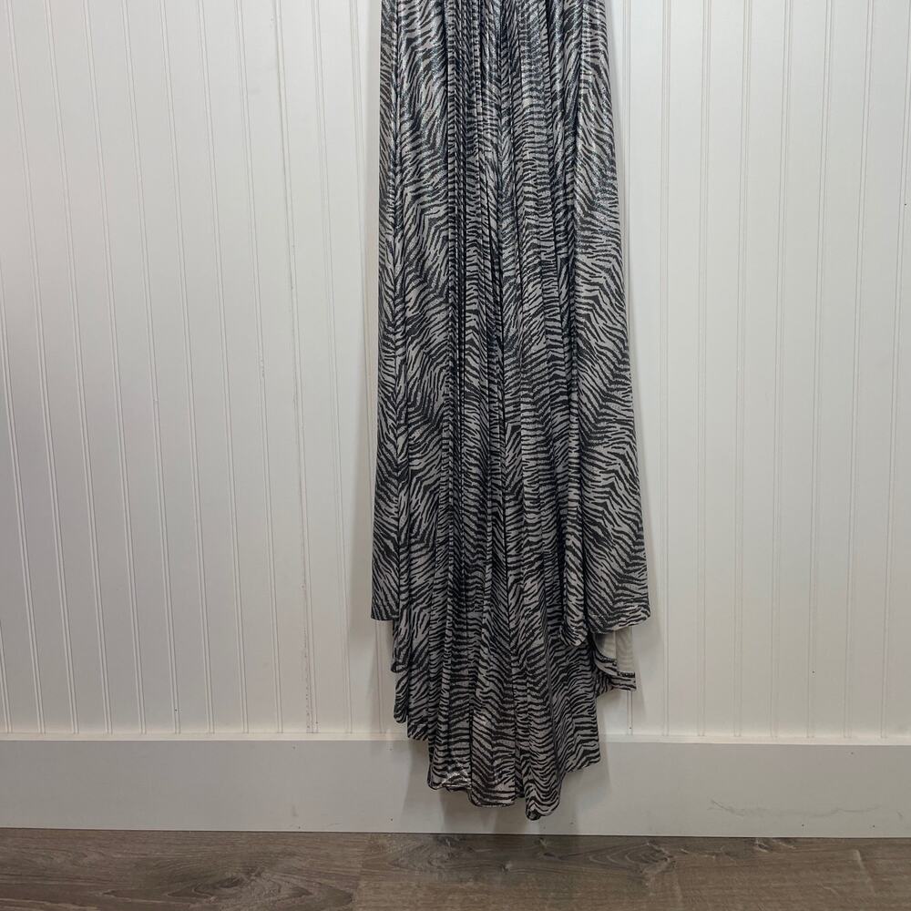 NWT Camille La Vie Animal Print Sequin Halter Open Back Maxi Dress Size 4 - Picture 5 of 9